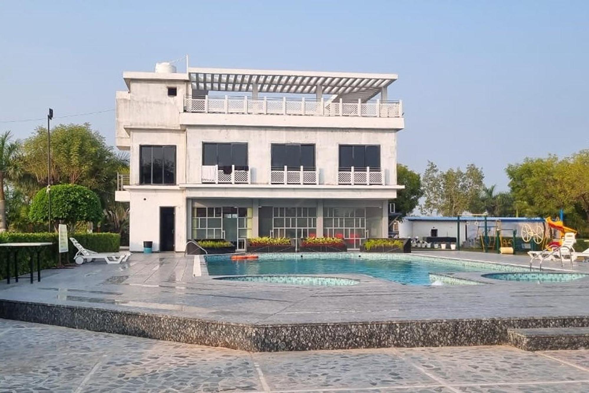 Rupis Resort Near Udaipur Airport Dabok Экстерьер фото