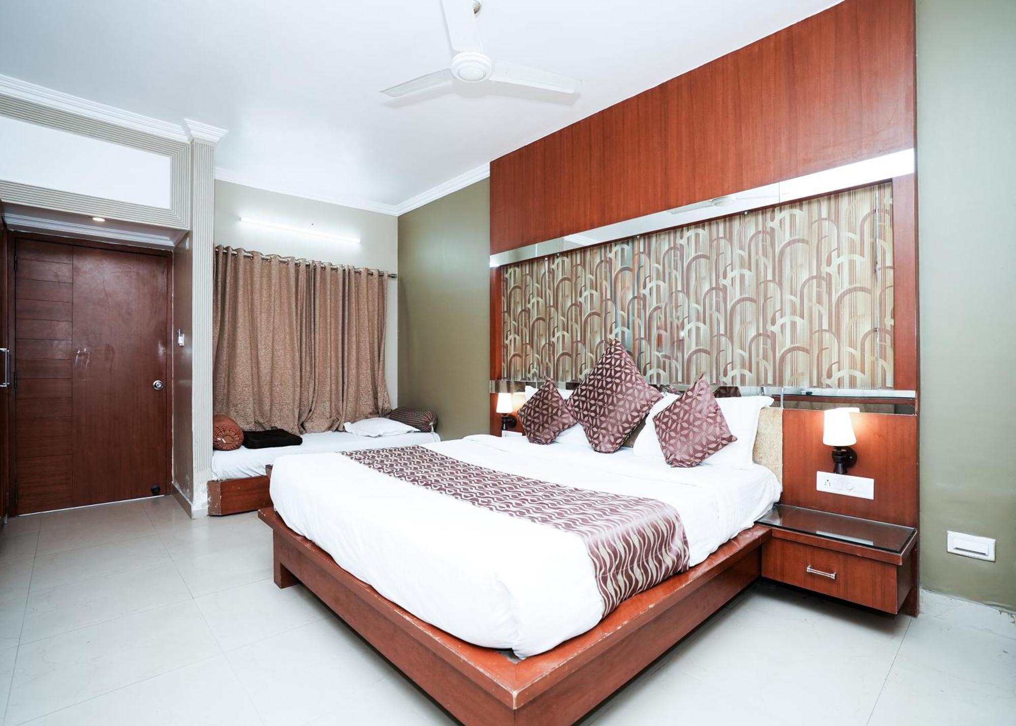 Rupis Resort Near Udaipur Airport Dabok Экстерьер фото
