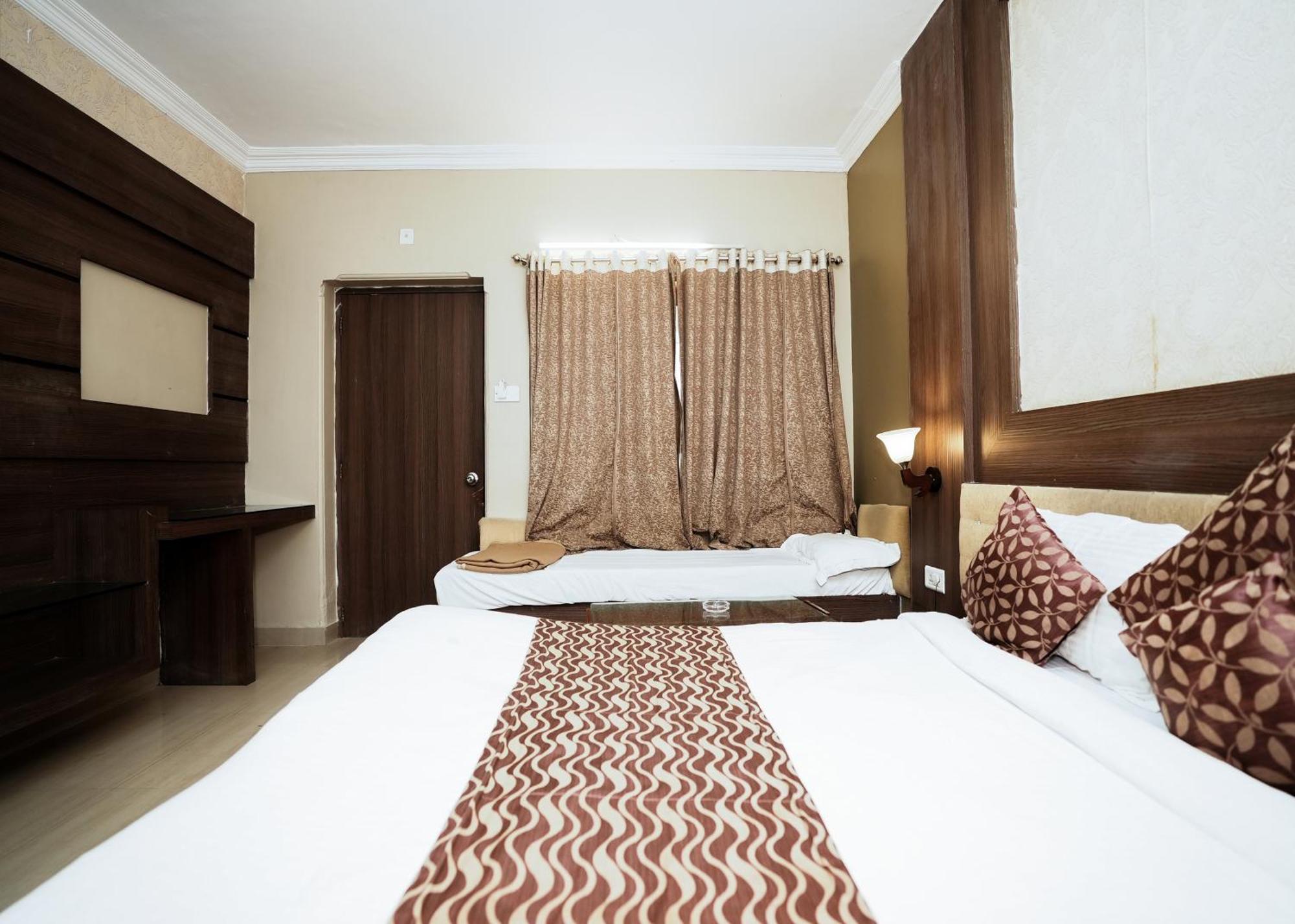 Rupis Resort Near Udaipur Airport Dabok Экстерьер фото