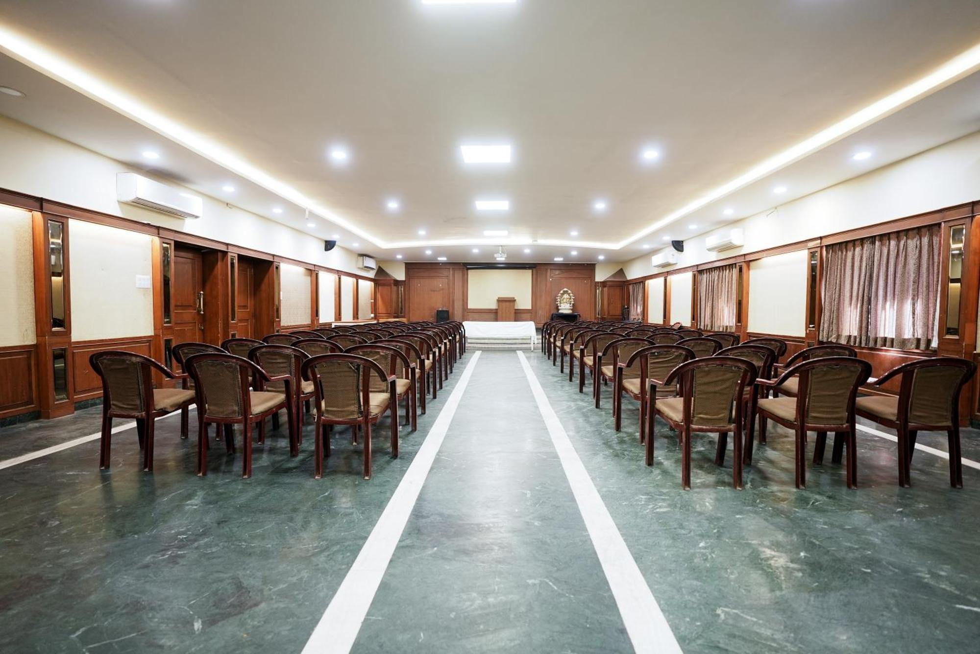 Rupis Resort Near Udaipur Airport Dabok Экстерьер фото